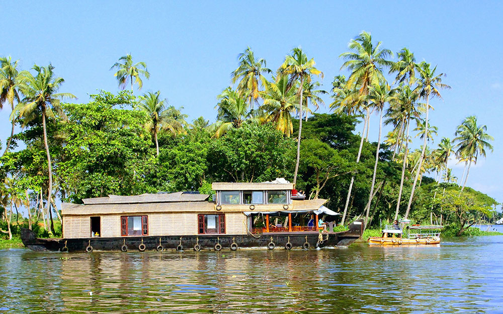 Kerala Tour Package - Alappuzha - Angela Holidays