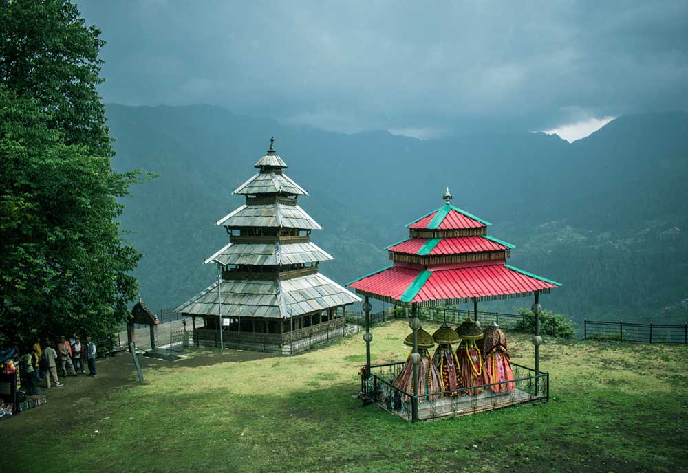 5 Floored kullu temple