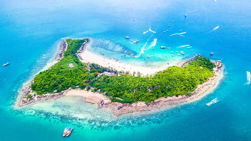 koh larn island Thailand