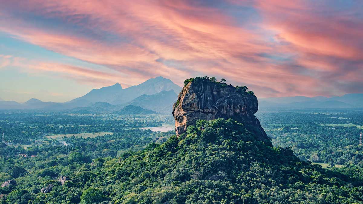 Sigiriya the lion rock srilanka tour package